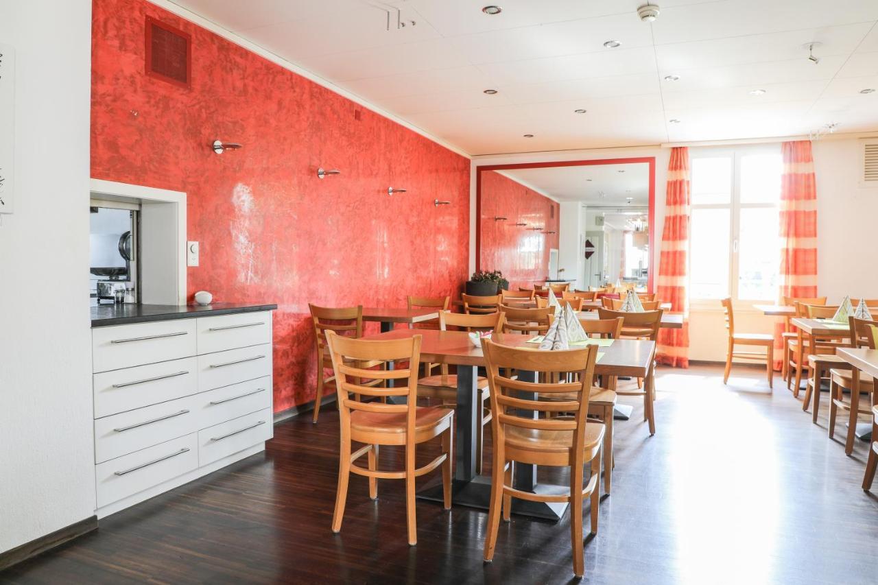 Hotel Loewen Niederuzwil 외부 사진